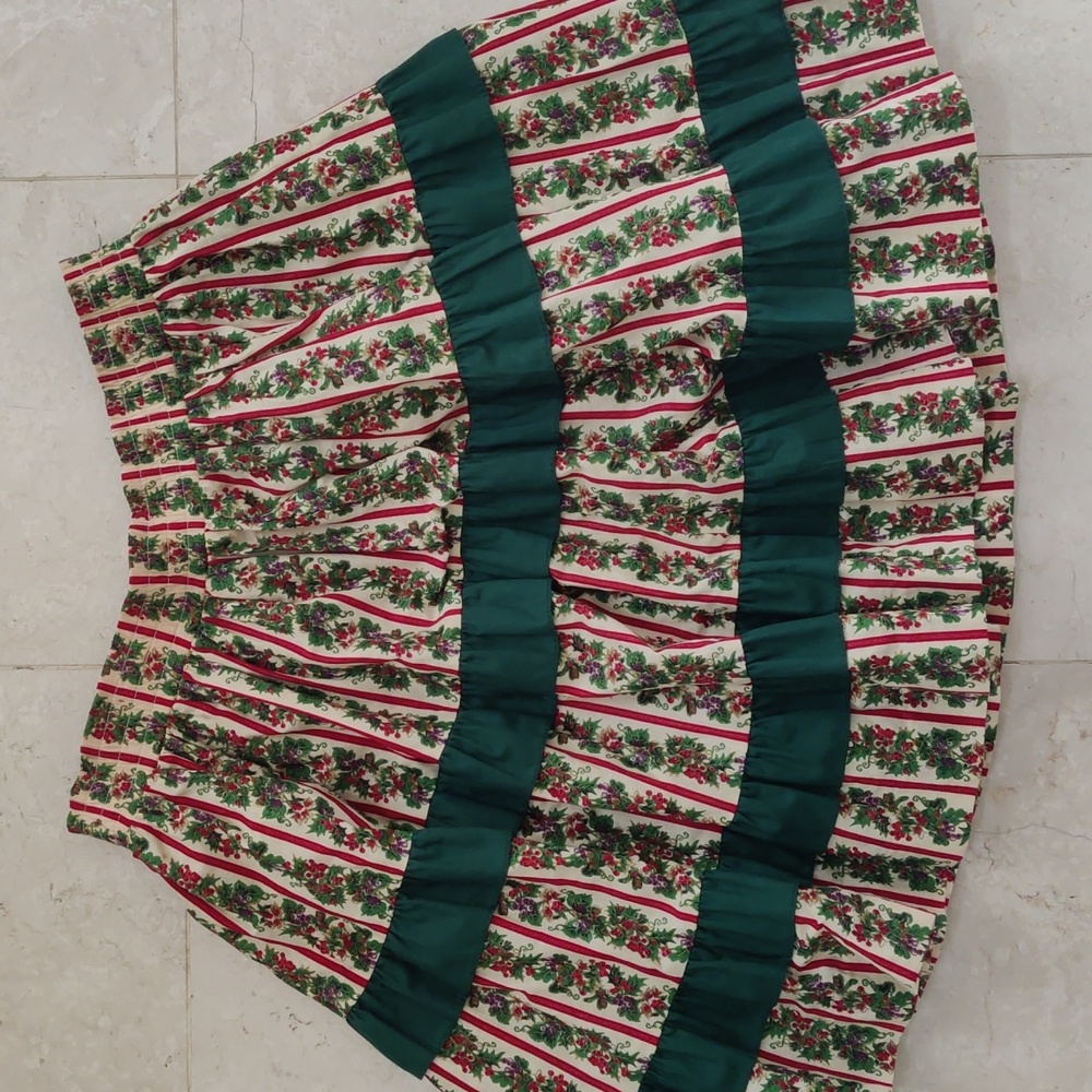 Vintage 70s Square Up Holiday Christmas Holly Berries Fruit Skirt Small🎄🍇